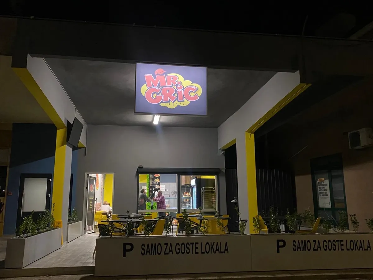 Mr. Gric fast food restoran — prostor za goste